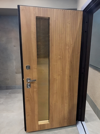 С удлиненным стеклом С удлиненным стеклом