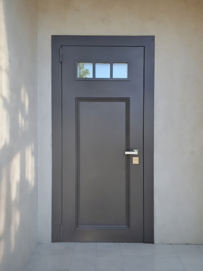 С остеклением