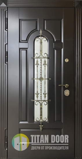 Морозостойкая стальная термодверь с фрезерованными плитами МДФ со шпоном, стеклом и кованой решеткой