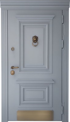 Парадная коттеджная термодверь с карнизом, кнокером, отбойником и панелями МДФ с багетом и покраской по RAL