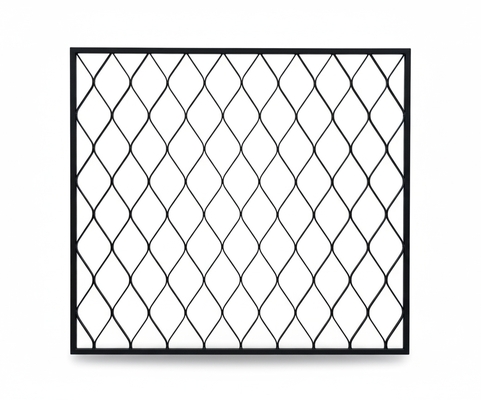 Решетка сварного типа на окно дачного дома